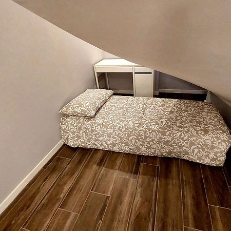 Ferienwohnung Casa Magnolia Pomezia Zimmer foto