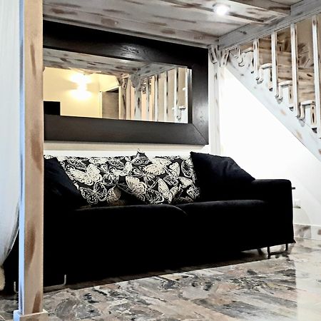 Ferienwohnung Casa Magnolia Pomezia Zimmer foto