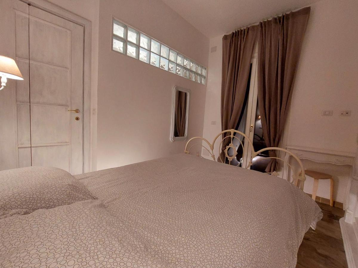 Ferienwohnung Casa Magnolia Pomezia Exterior foto