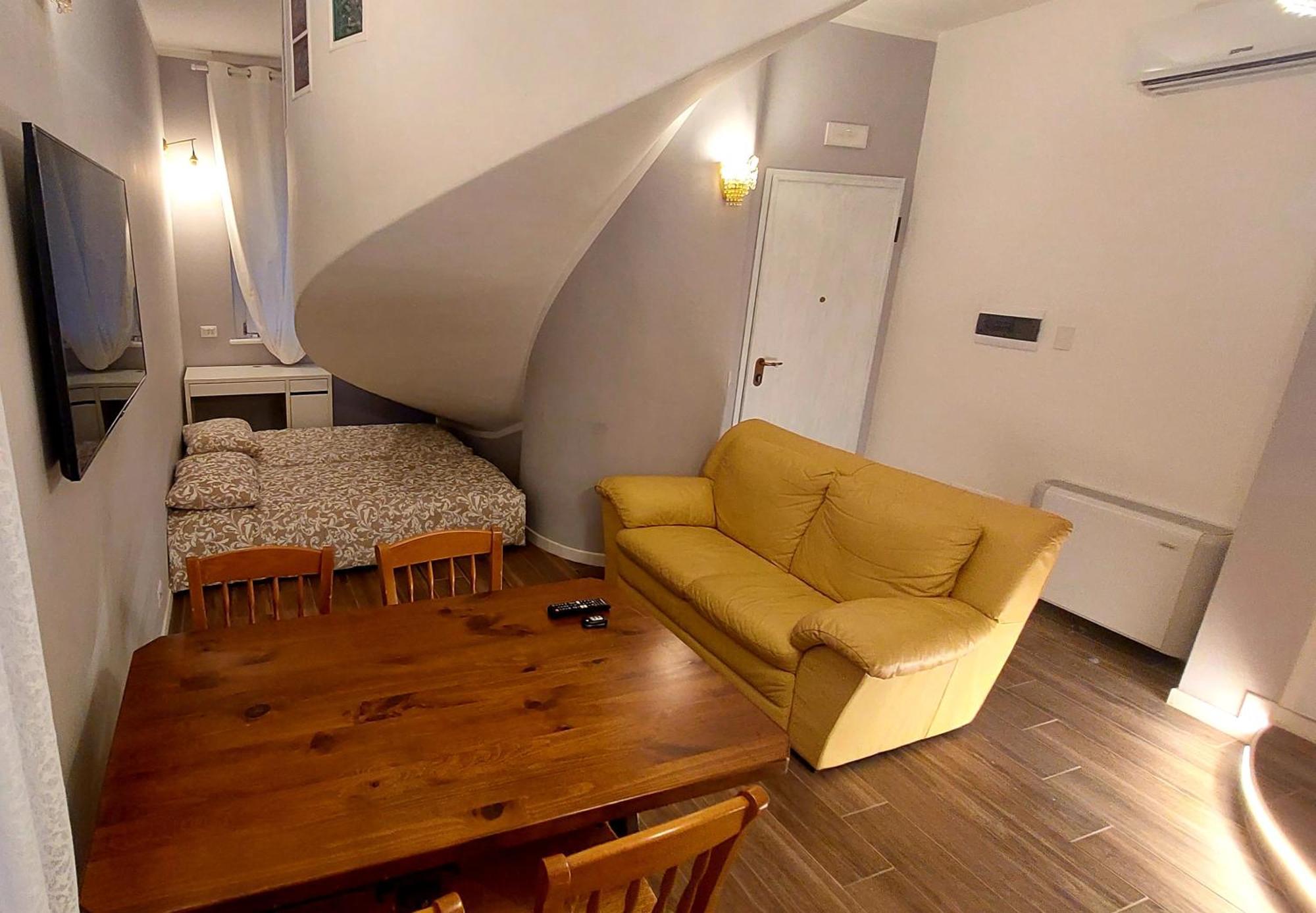 Ferienwohnung Casa Magnolia Pomezia Zimmer foto