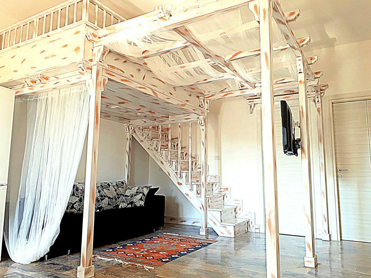 Ferienwohnung Casa Magnolia Pomezia Exterior foto