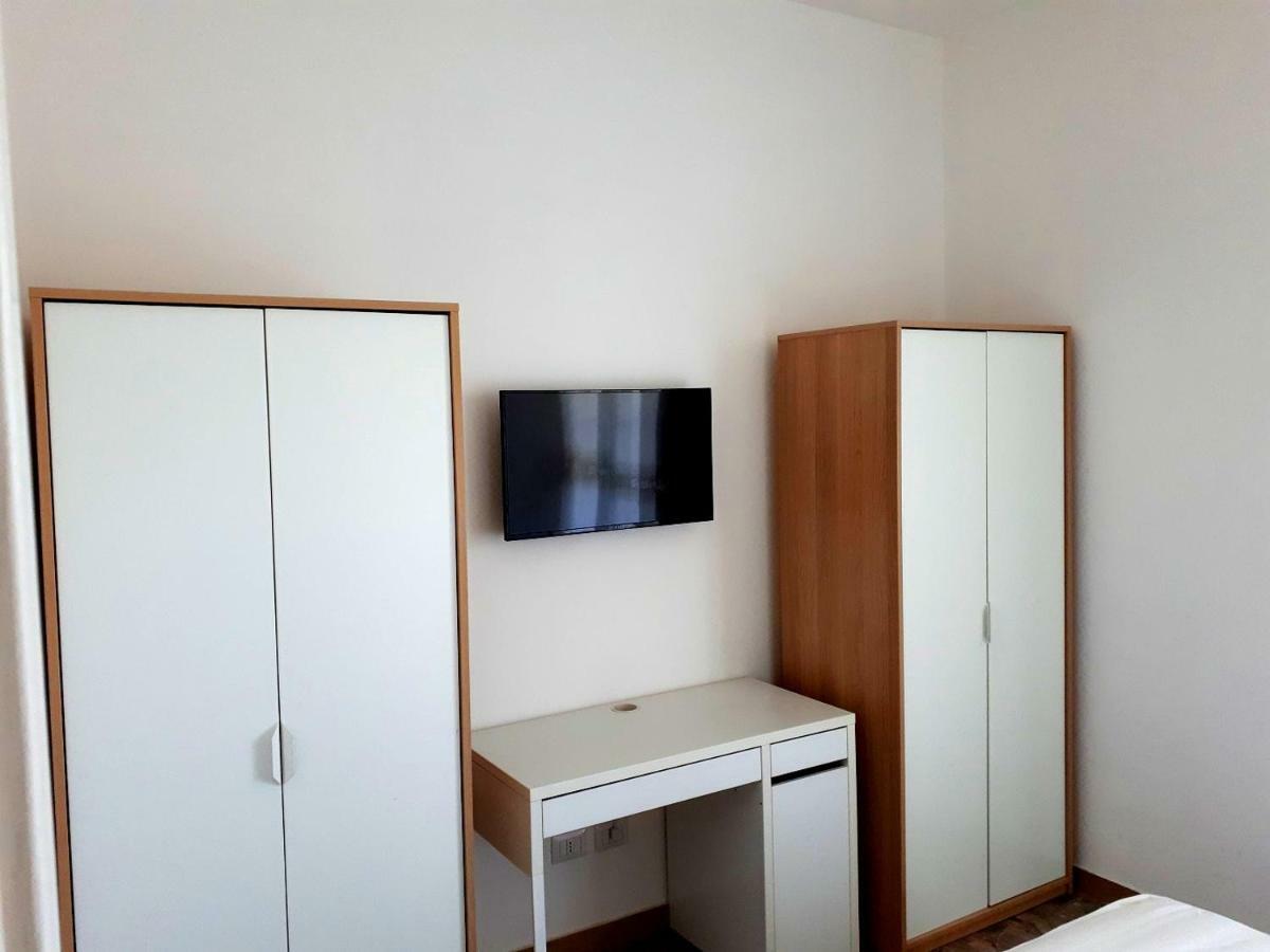 Ferienwohnung Casa Magnolia Pomezia Exterior foto